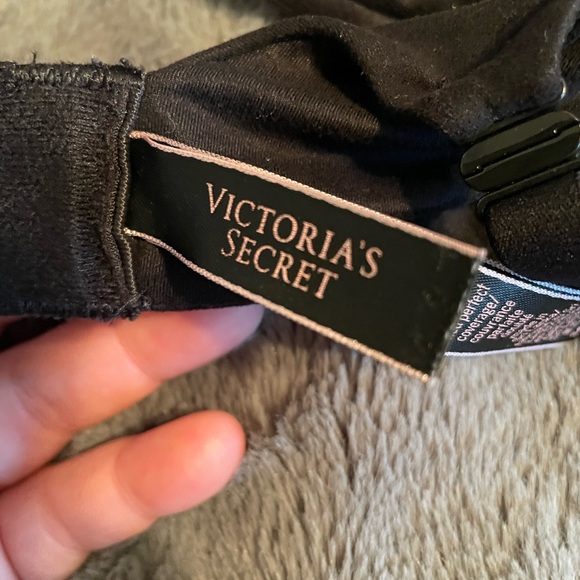 Victoria Secret Black Bra - Picture 2 of 3